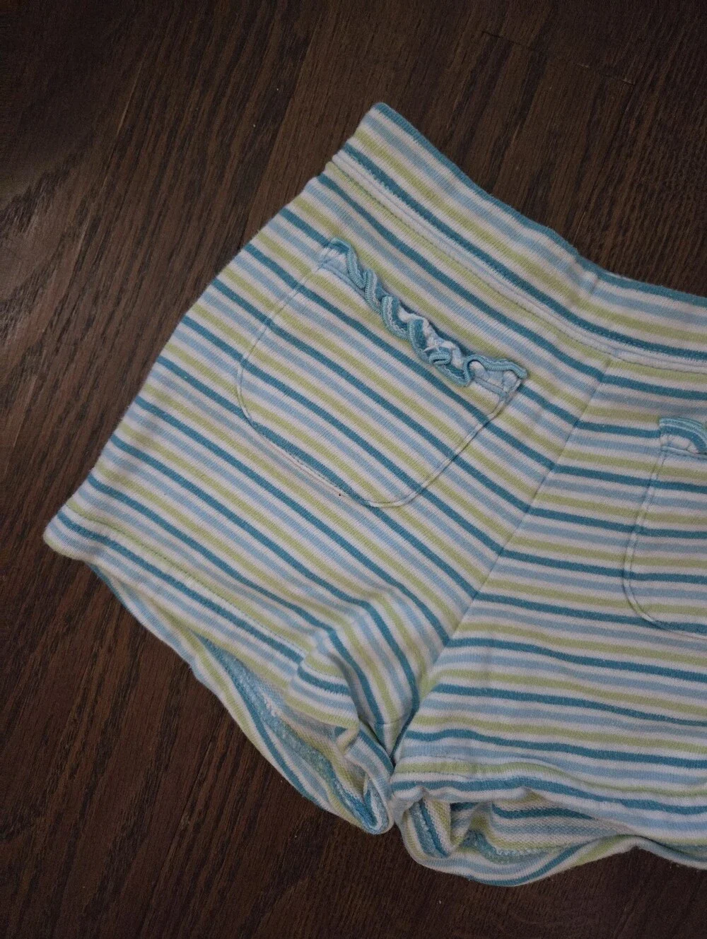 Gymboree Girls 4 Striped Knit Shorts